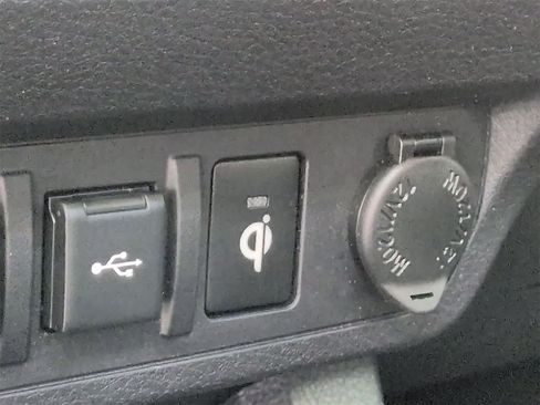 Used 2023 Toyota Tacoma TRD Off-Road w/ TRD Premium Off Road Package image 40