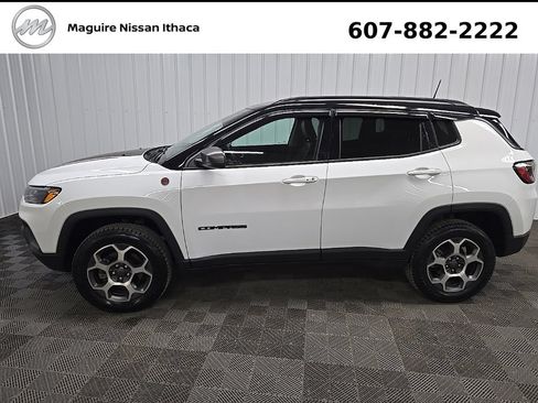 Used 2022 Jeep Compass Trailhawk w/ Trailhawk Convenience Group AWD/4WD image 6