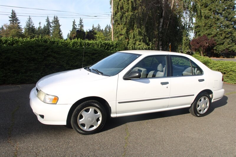 Used 1998 Nissan Sentra GXE FWD image 1
