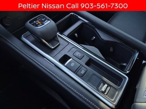 Certified 2024 Nissan Pathfinder SL w/ SL Premium Package FWD image 44