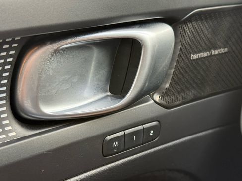 Used 2022 Volvo XC40 T5 R-Design w/ Advanced Package image 25