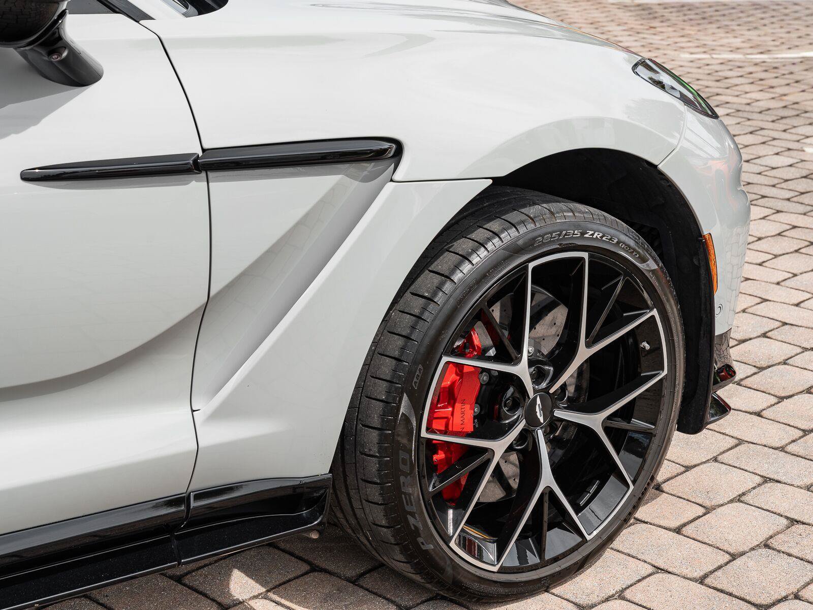 Used 2025 Aston Martin DBX 707 AWD/4WD image 13