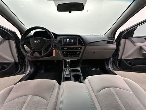 Used 2017 Hyundai Sonata SE image 16