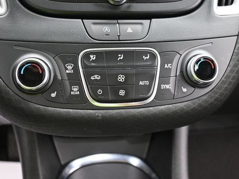 Used 2024 Chevrolet Malibu LT FWD image 11