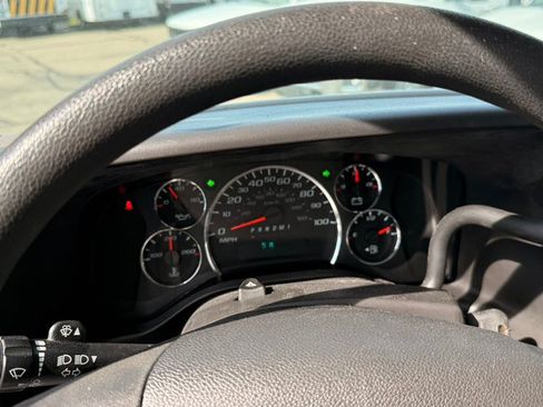 Used 2020 GMC Savana 3500 Extended w/ Driver Convenience Package RWD image 14