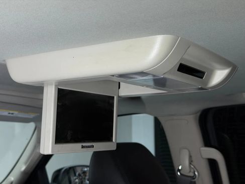 Used 2012 GMC Yukon XL Denali AWD/4WD image 25