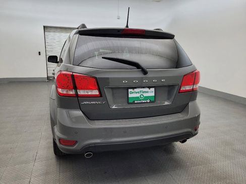 Used 2019 Dodge Journey SE FWD image 6
