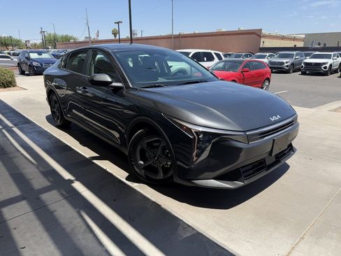 Used 2025 Kia K4 FWD image 6