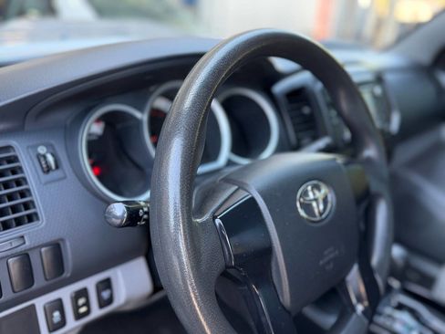 Used 2014 Toyota Tacoma 4x4 Regular Cab image 95