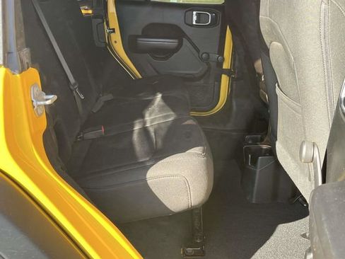 Used 2018 Jeep Wrangler Unlimited Sport image 21