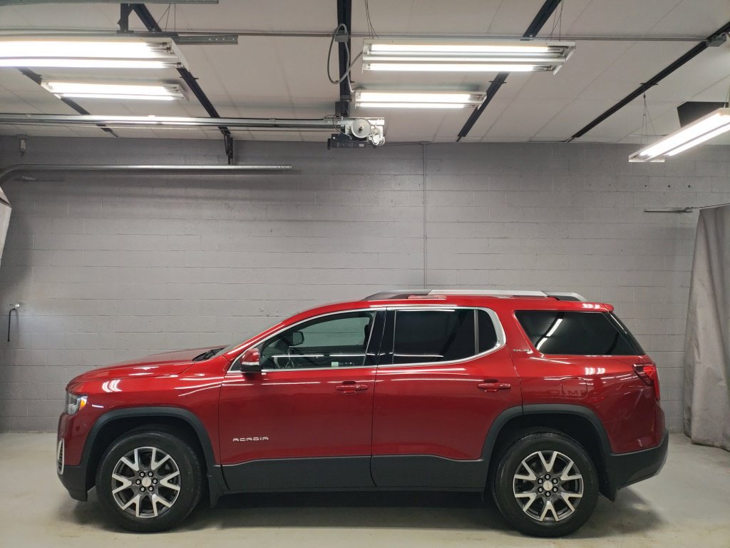 Used 2020 GMC Acadia SLE w/ Driver Convenience Package FWD image 16
