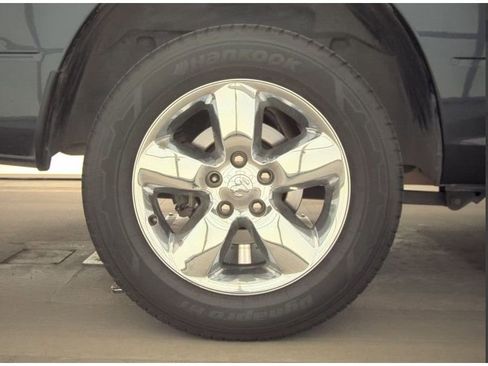 Used 2019 RAM 1500 Big Horn image 12