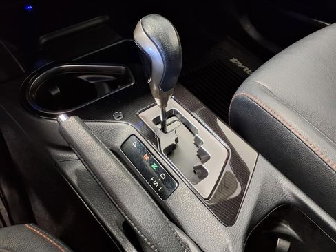 Used 2018 Toyota RAV4 SE image 16