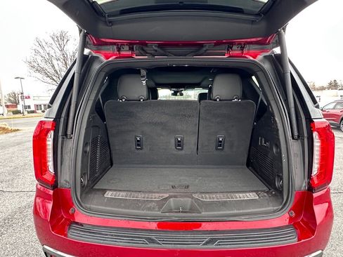Certified 2023 GMC Yukon AT4 w/ AT4 Premium Package AWD/4WD image 43