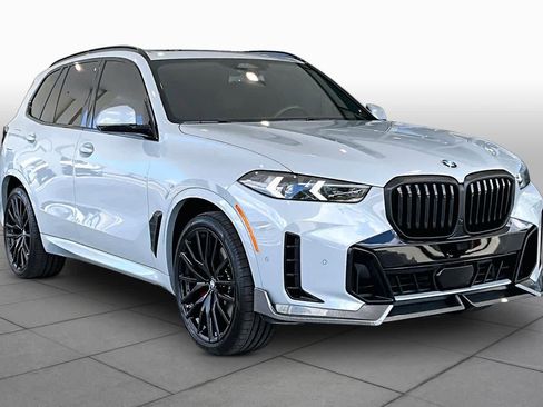 Certified 2024 BMW X5 xDrive40i w/ M Sport Package AWD/4WD image 2