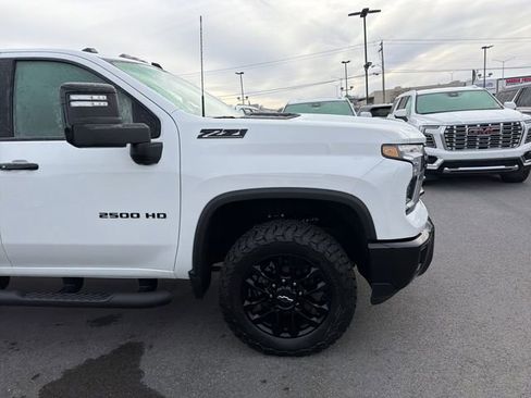 New 2026 Chevrolet Silverado 2500 LT w/ Trail Boss Package AWD/4WD image 4