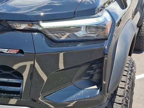 Used 2024 Chevrolet Colorado ZR2 w/ Safety Package AWD/4WD image 9