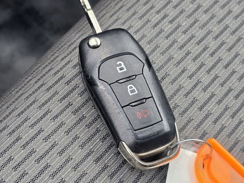 Used 2016 Ford F150 XLT w/ Trailer Tow Package image 35