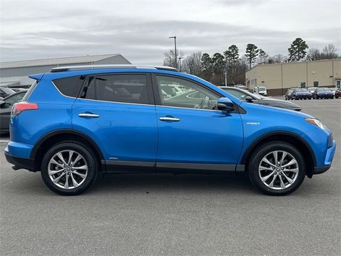 Used 2016 Toyota RAV4 Limited w/ Advanced Technology Package image 39