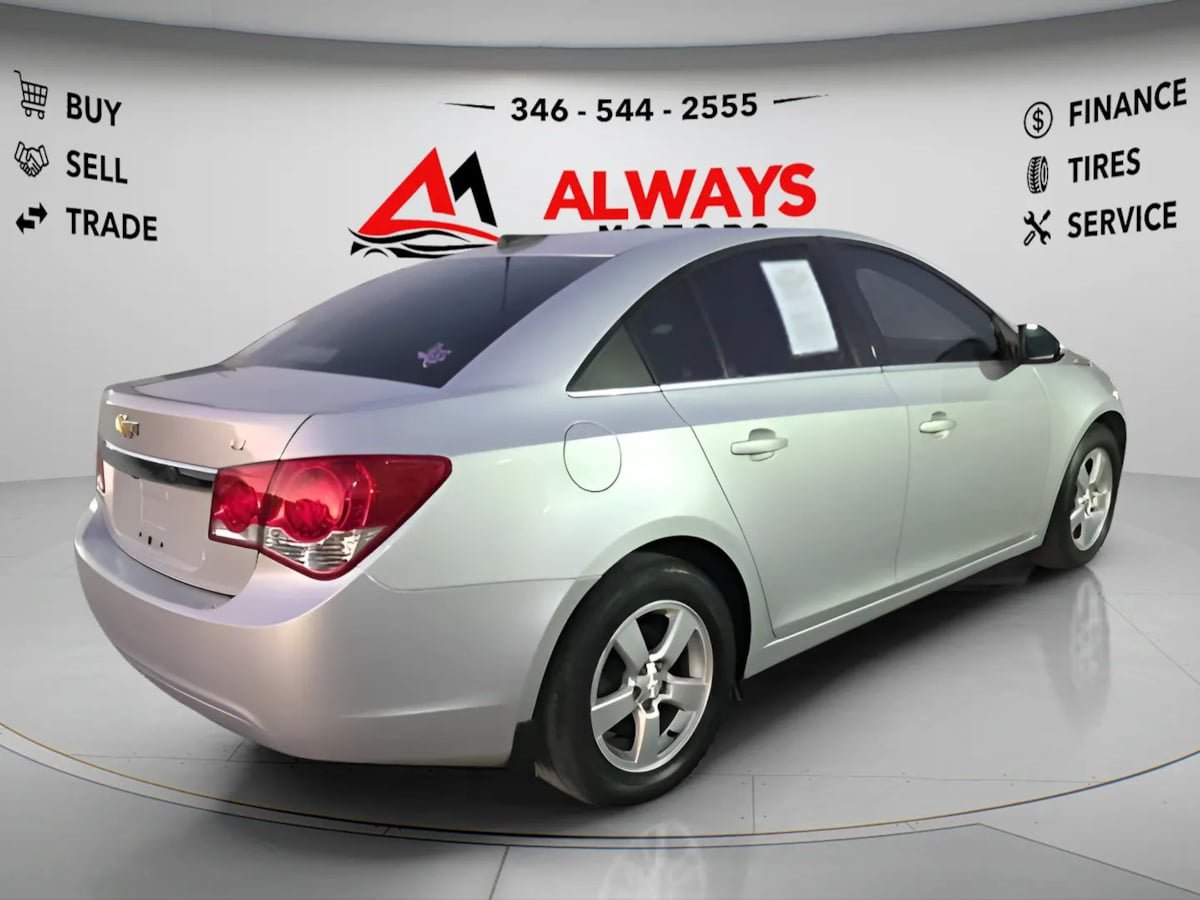 Used 2015 Chevrolet Cruze LT FWD image 13