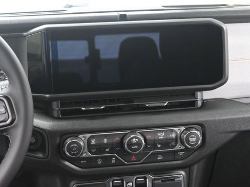 New 2026 Jeep Gladiator Sport image 26