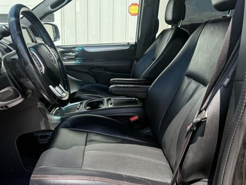 Used 2017 Dodge Grand Caravan GT FWD image 14