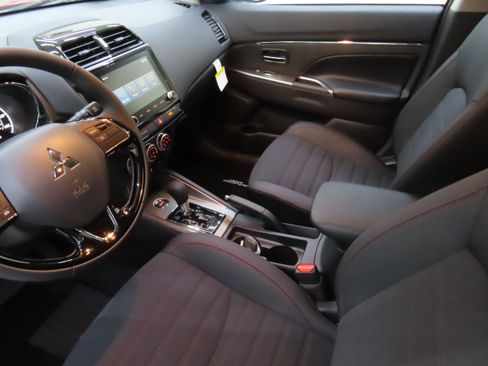 New 2025 Mitsubishi Outlander Sport SE AWD/4WD image 20