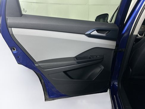 Used 2024 Volkswagen Taos SE image 26