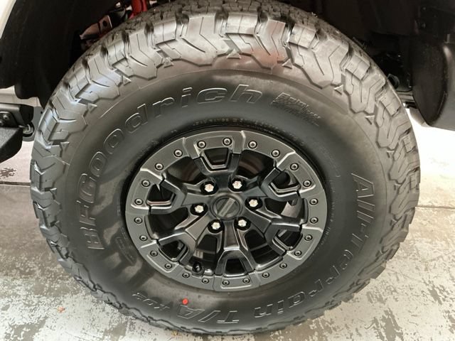 New 2026 Ford Bronco Raptor w/ Interior Carbon Fiber Pack AWD/4WD image 10