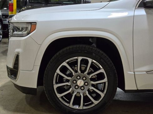 Used 2021 GMC Acadia Denali w/ Denali Technology Package image 17