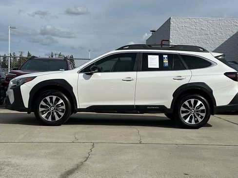Used 2025 Subaru Outback Limited image 6
