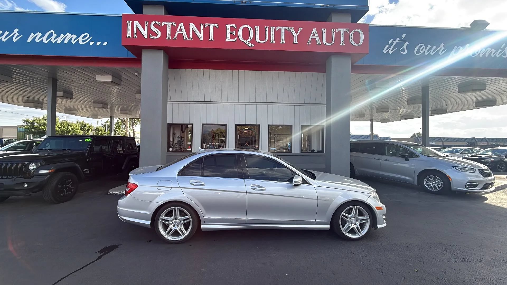 Used 2013 Mercedes-Benz C 350 Sport image 7