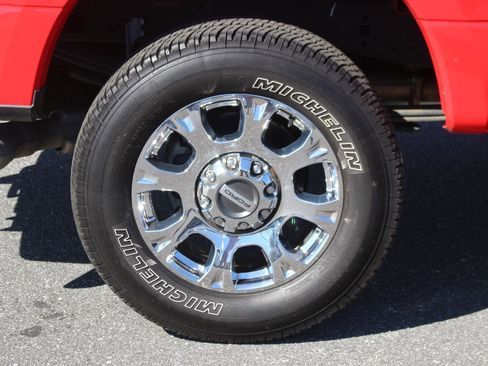 Used 2022 Ford F250 Lariat w/ Chrome Package image 39