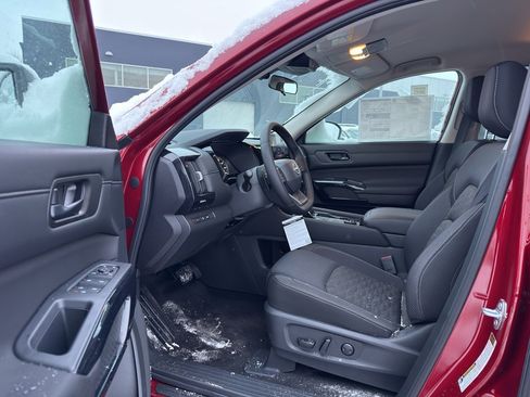 New 2026 Nissan Pathfinder SV image 11