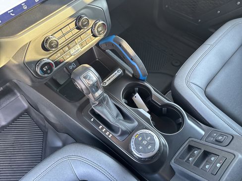 Used 2024 Ford Bronco Black Diamond w/ Sasquatch Package image 15