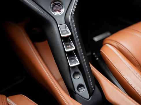 Used 2018 McLaren 720S image 48