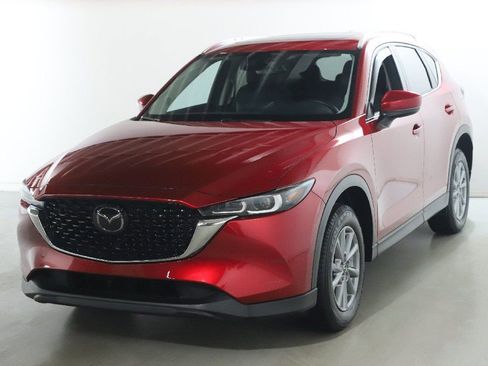 Used 2023 MAZDA CX-5 AWD 2.5 S w/ Preferred Package image 3