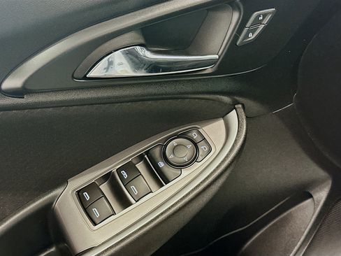 Used 2024 Chevrolet Malibu LT FWD image 15