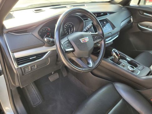 Used 2023 Cadillac XT4 Premium Luxury image 13