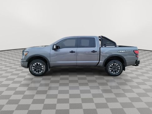 Used 2022 Nissan Titan PRO-4X w/ Pro-4x Convenience Package image 5