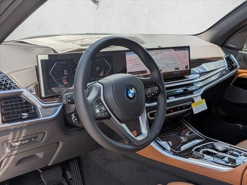 New 2026 BMW X5 xDrive50e w/ Climate Comfort Package AWD/4WD image 3