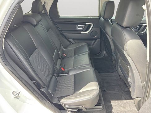 Used 2019 Land Rover Discovery Sport SE AWD/4WD image 39