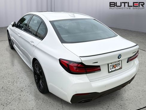 Used 2023 BMW 530e xDrive w/ Premium Package AWD/4WD image 10