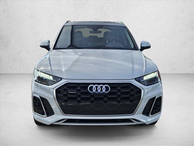 Certified 2025 Audi Q5 2.0T Premium Plus w/ Premium Plus Package AWD/4WD image 2