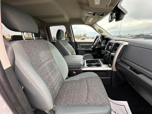 Used 2018 RAM 1500 SLT image 21