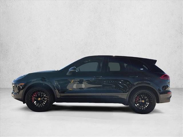 Used 2015 Porsche Cayenne Turbo w/ Premium Plus Package AWD/4WD image 9