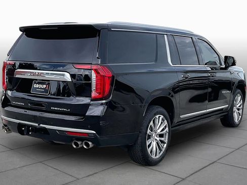 Used 2021 GMC Yukon XL Denali w/ Denali Premium Package AWD/4WD image 13