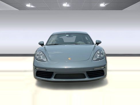 Used 2018 Porsche 718 Cayman RWD image 6