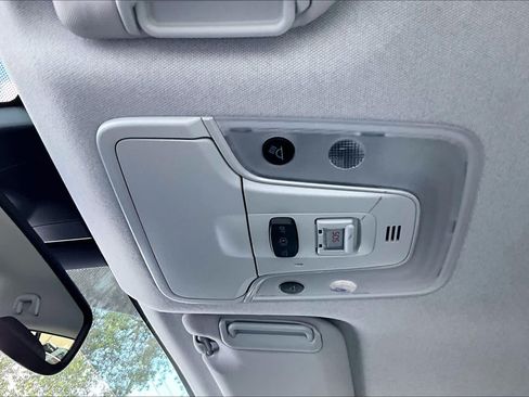 Used 2019 Toyota Prius Limited FWD image 32