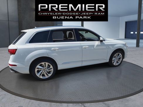 Used 2021 Audi Q7 3.0T Premium w/ Convenience Package AWD/4WD image 8